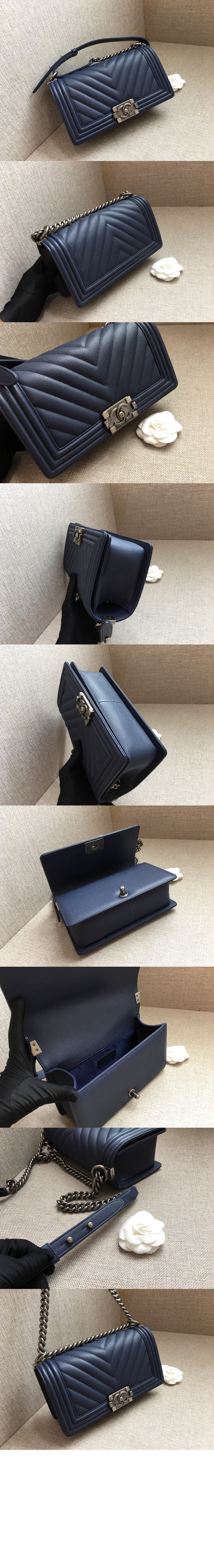 미러급레플리카사이트 | 명품레플리카 전문 쇼핑몰  | 퍼스트원 - 쉐브론 보이백 캐비어 미듐 인기색상 A67086 > 샤넬