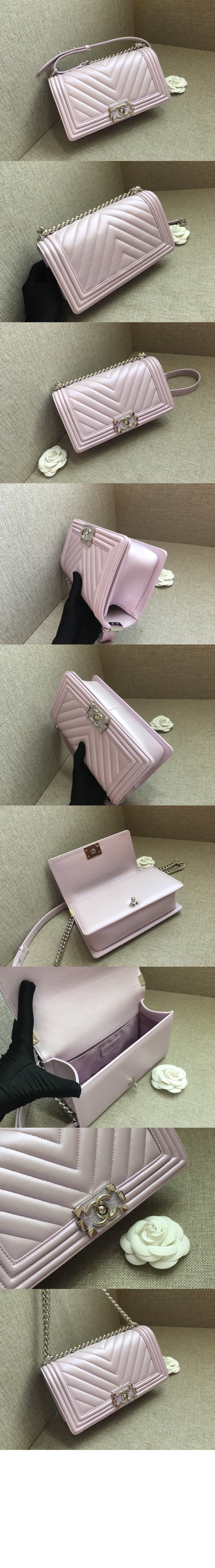 미러급레플리카사이트 | 명품레플리카 전문 쇼핑몰  | 퍼스트원 - 쉐브론 보이백 램스킨 미듐 인기색상 A67086 > 샤넬