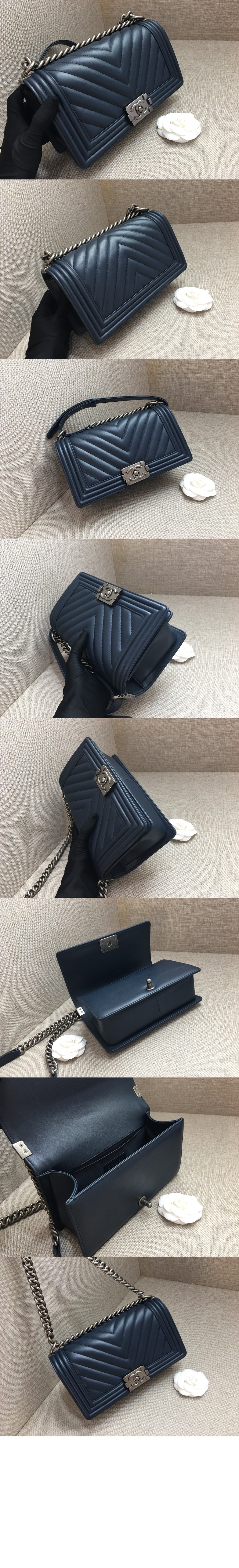 미러급레플리카사이트 | 명품레플리카 전문 쇼핑몰  | 퍼스트원 - 쉐브론 보이백 램스킨 미듐 인기색상 A67086 > 샤넬