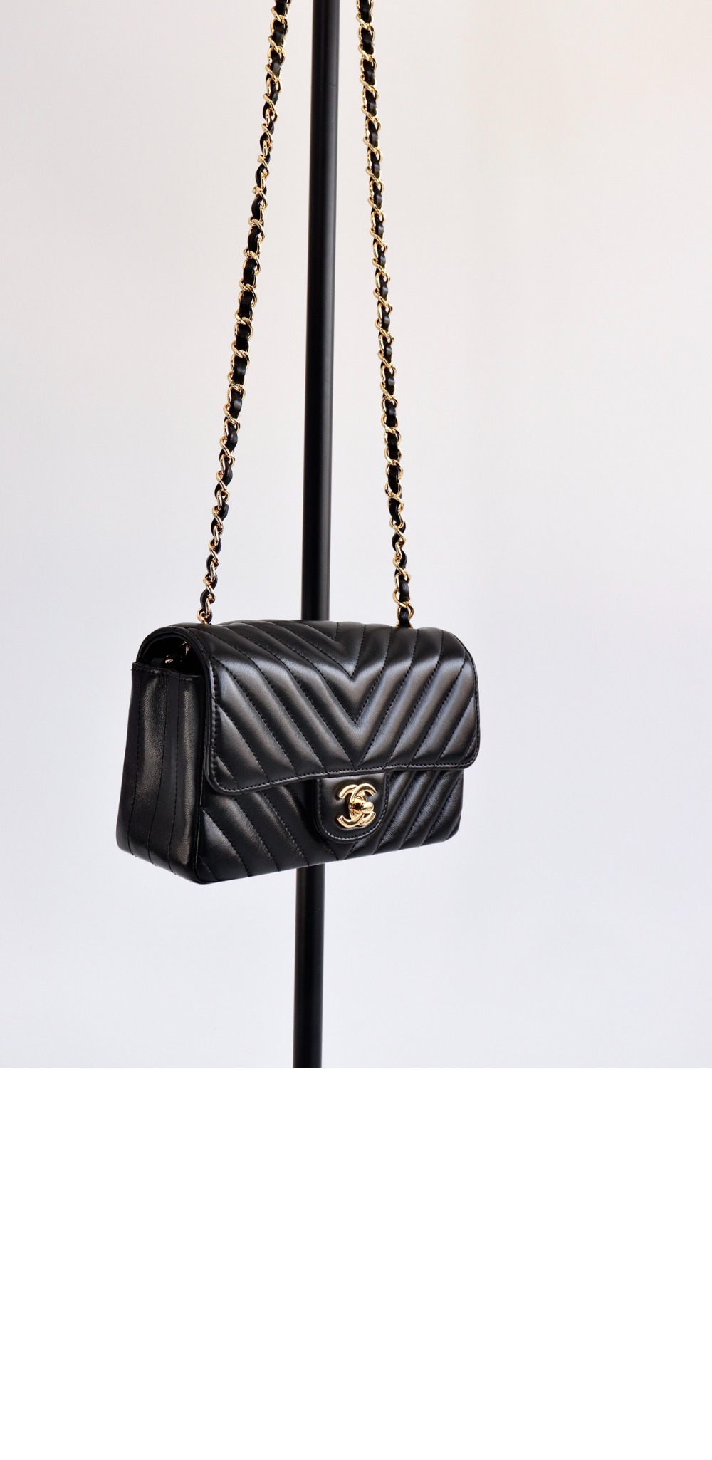 미러급레플리카사이트 | 명품레플리카 전문 쇼핑몰  | 퍼스트원 - 쉐브론 클래식 램스킨 뉴미니 A69900 > 샤넬