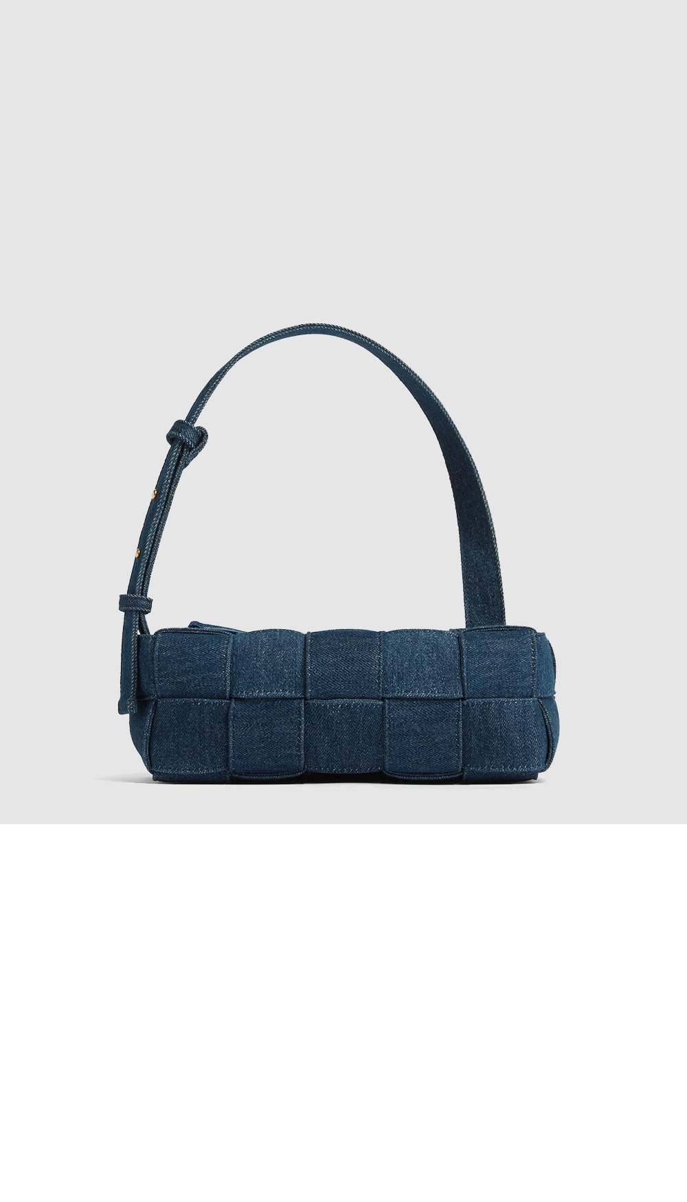 미러급레플리카사이트 | 명품레플리카 전문 쇼핑몰  | 퍼스트원 - 데님 브릭 카세트백 751427 > 보테가베네타