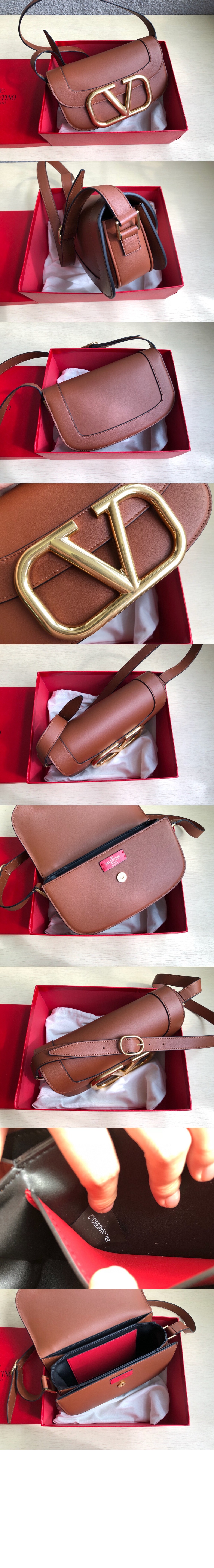 미러급레플리카사이트 | 명품레플리카 전문 쇼핑몰  | 퍼스트원 - 슈퍼비 크로스백 > 발렌티노