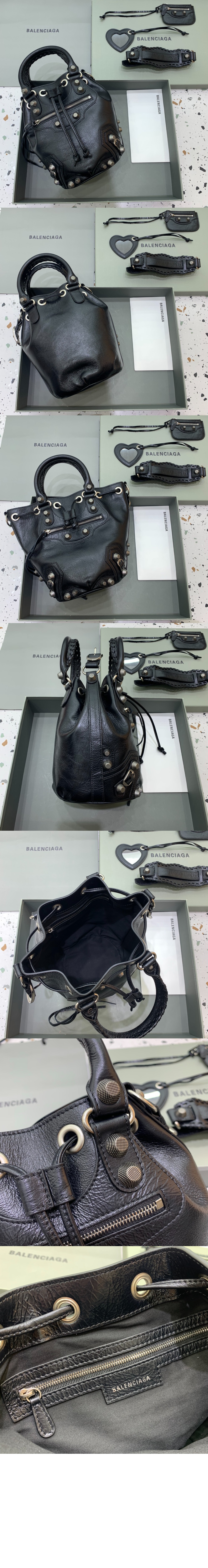 미러급레플리카사이트 | 명품레플리카 전문 쇼핑몰  | 퍼스트원 - 르카골 스몰 버킷백 702432 > 발렌시아가