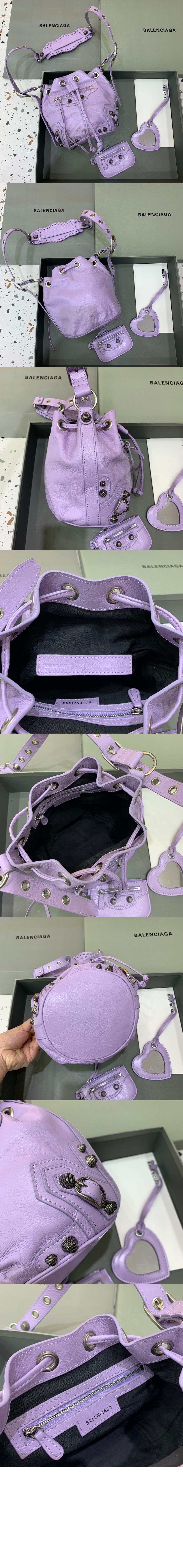 미러급레플리카사이트 | 명품레플리카 전문 쇼핑몰  | 퍼스트원 - 르카골 XS 버킷백 702431 > 발렌시아가