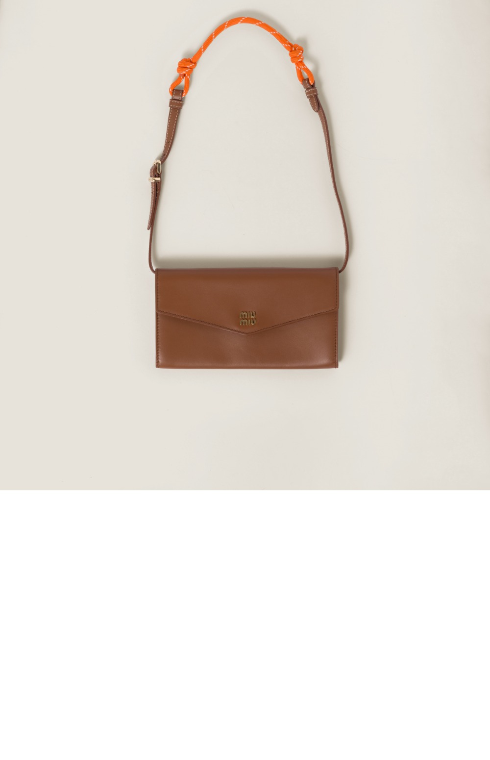 미러급레플리카사이트 | 명품레플리카 전문 쇼핑몰  | 퍼스트원 - 가죽 및 코드 숄더 스트랩이 달린 가죽 지갑 5MT025 > 미우미우