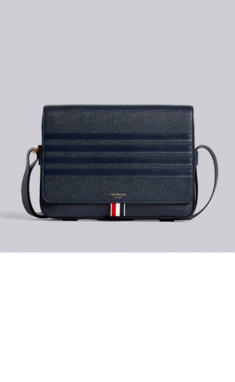 미러급레플리카사이트 | 명품레플리카 전문 쇼핑몰  | 퍼스트원 - 4-bar 엠보스 리포터백 MAG139 > 톰브라운