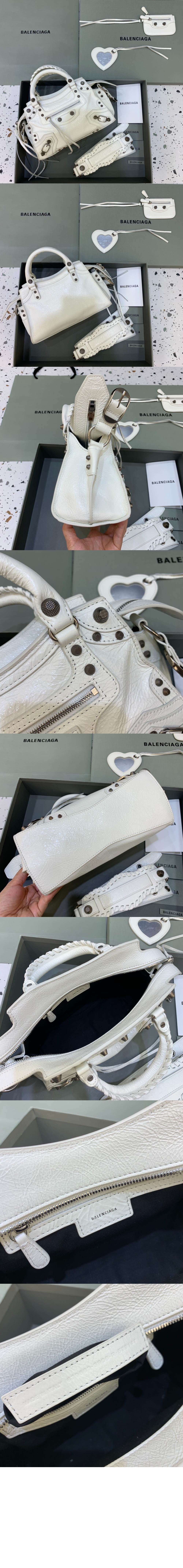 미러급레플리카사이트 | 명품레플리카 전문 쇼핑몰  | 퍼스트원 - 네오 카골 XS 탑핸들백 700940 > 발렌시아가