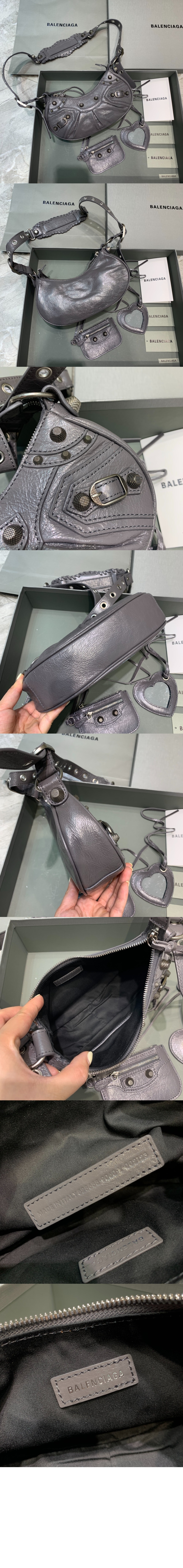 미러급레플리카사이트 | 명품레플리카 전문 쇼핑몰  | 퍼스트원 - 르카골 XS 숄더백 671309 > 발렌시아가