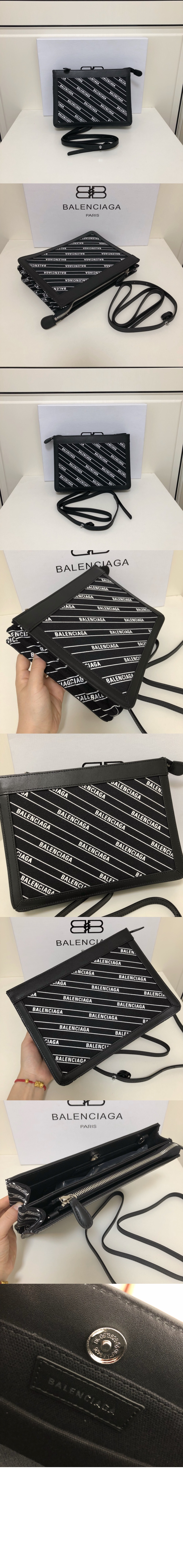 미러급레플리카사이트 | 명품레플리카 전문 쇼핑몰  | 퍼스트원 - 캔버스 숄더 크로스백 339937 > 발렌시아가