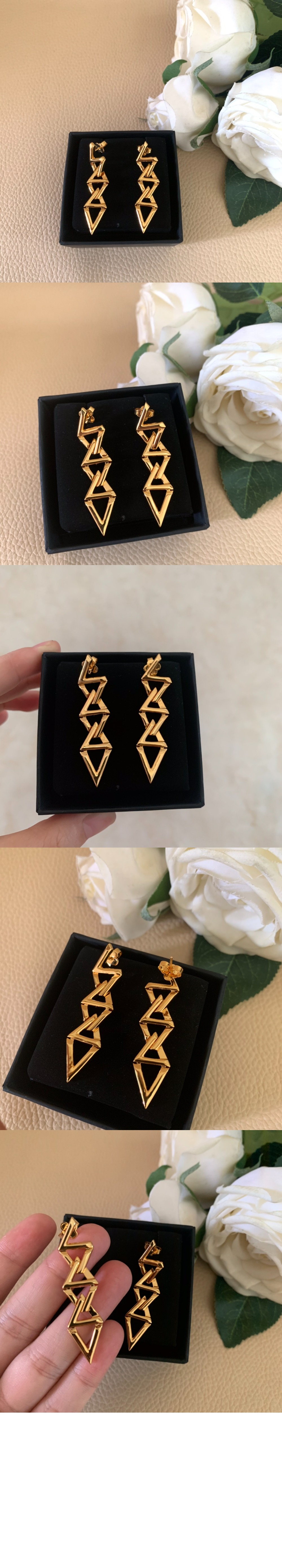 미러급레플리카사이트 | 명품레플리카 전문 쇼핑몰  | 퍼스트원 - LV 볼트 커브 귀걸이 Q96971 > 루이비통