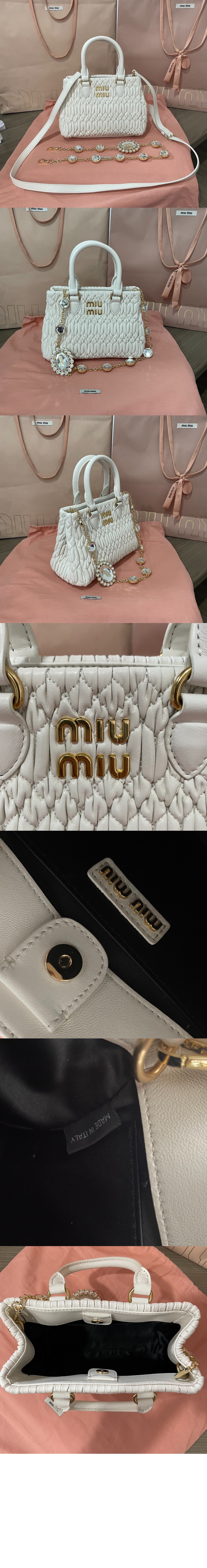 미러급레플리카사이트 | 명품레플리카 전문 쇼핑몰  | 퍼스트원 - 크리스탈 나파 토트백 5BA251 > 미우미우