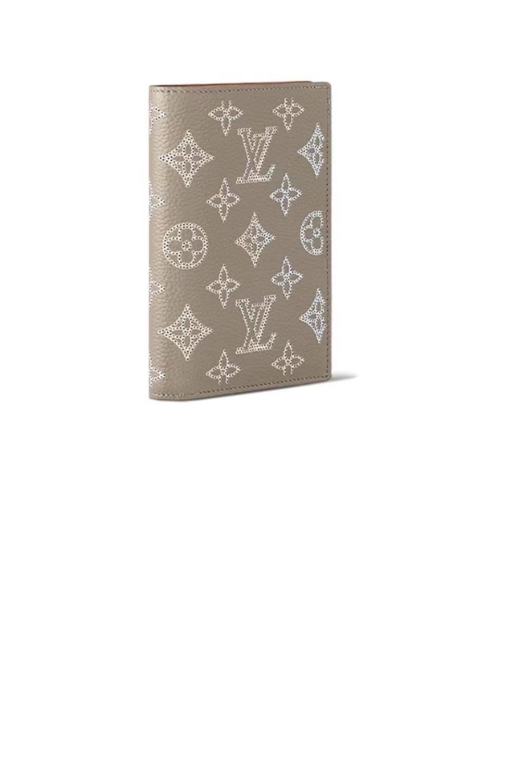 미러급레플리카사이트 | 명품레플리카 전문 쇼핑몰  | 퍼스트원 - 여권지갑 M82721 > 루이비통