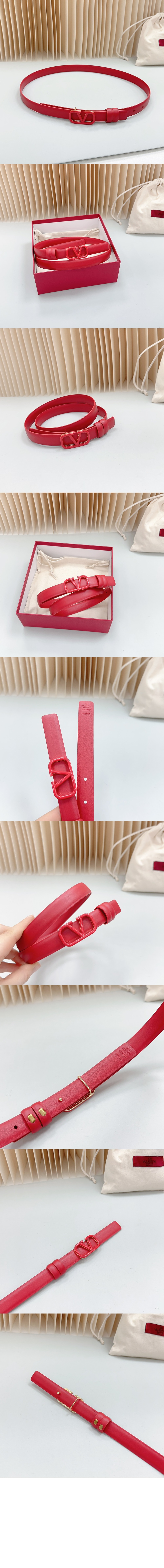 미러급레플리카사이트 | 명품레플리카 전문 쇼핑몰  | 퍼스트원 - 브이로고 시그니처 유광 송아지 가죽 벨트 > 발렌티노