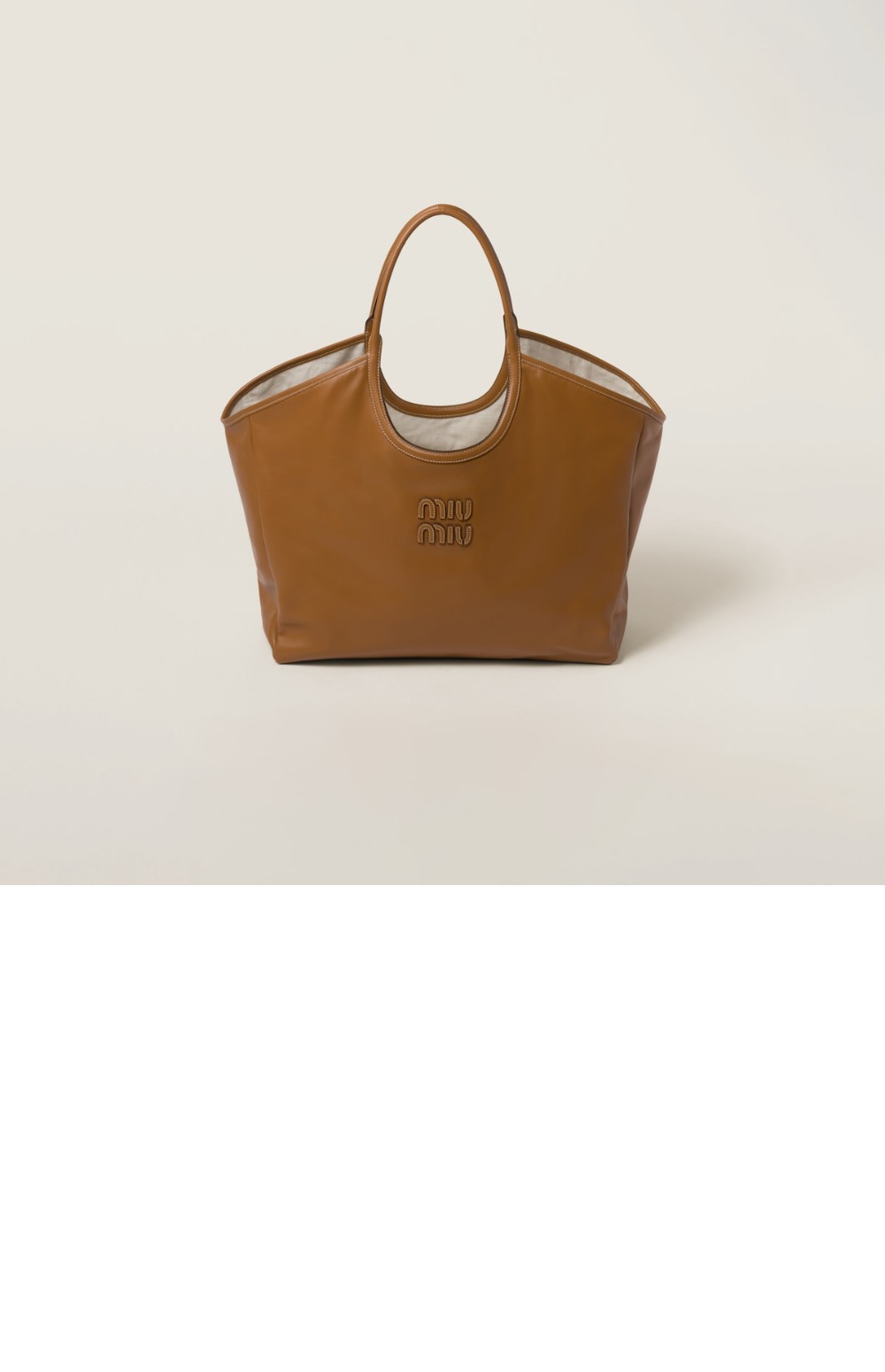 미러급레플리카사이트 | 명품레플리카 전문 쇼핑몰  | 퍼스트원 - 아이비 가죽 라지백 5BG276 > 미우미우