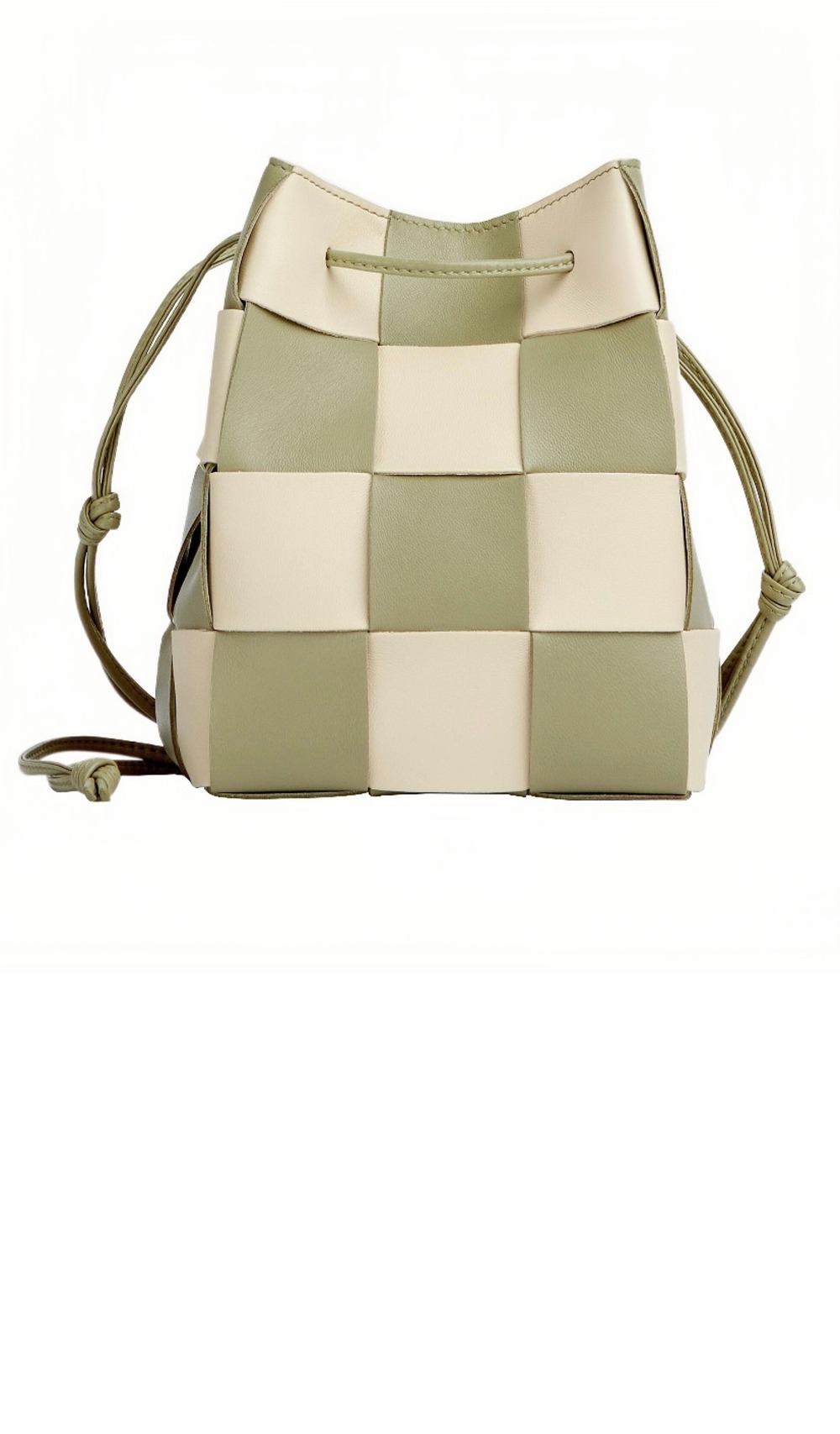 미러급레플리카사이트 | 명품레플리카 전문 쇼핑몰  | 퍼스트원 - 스몰 카세트 크로스바디 버킷백 680218 > 보테가베네타