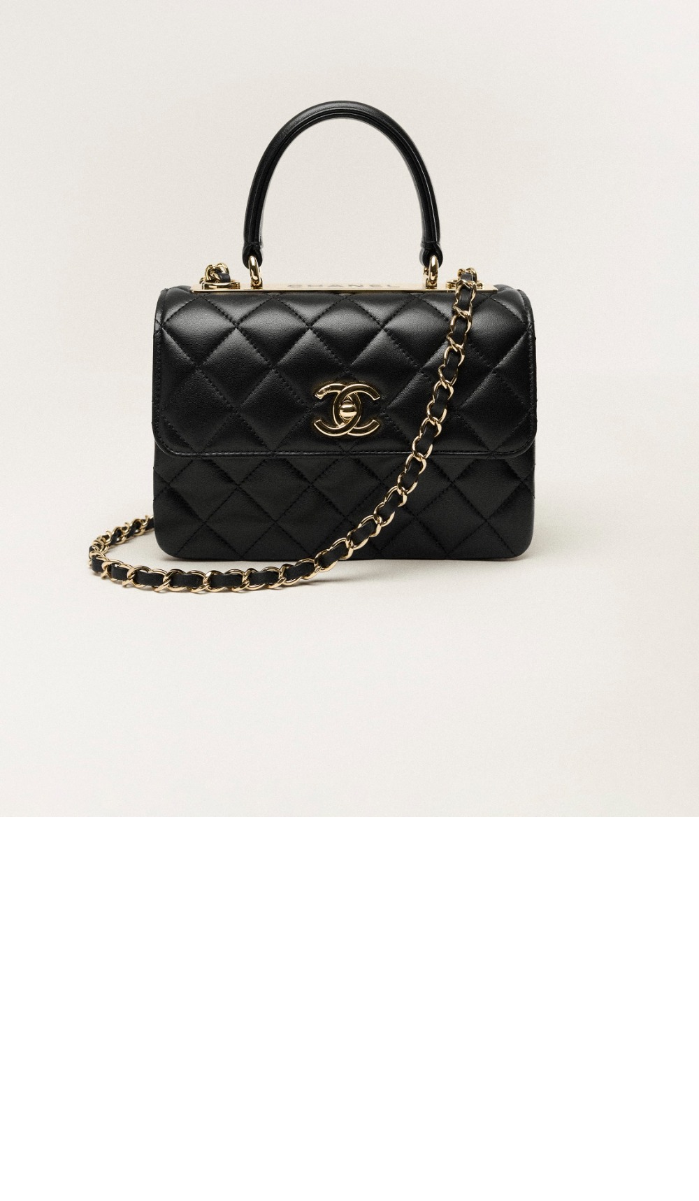 미러급레플리카사이트 | 명품레플리카 전문 쇼핑몰  | 퍼스트원 - 핸들 장식의 미니 플랩백 AS4654 > 샤넬