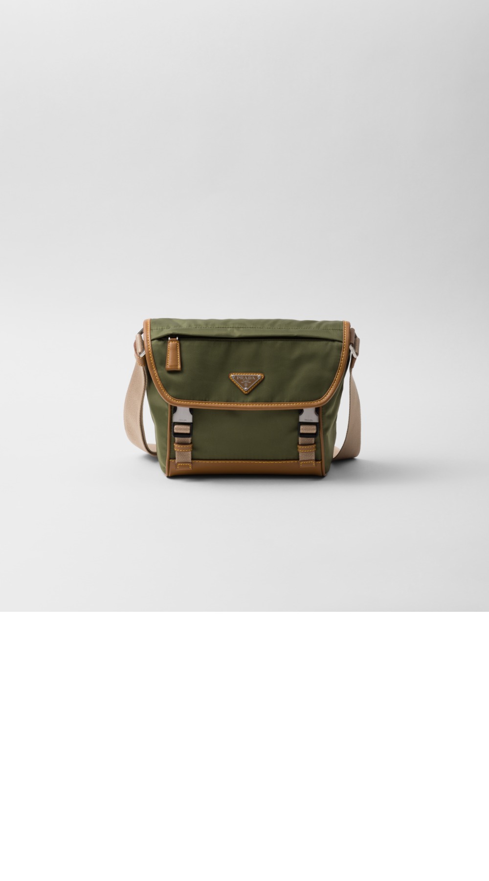 미러급레플리카사이트 | 명품레플리카 전문 쇼핑몰  | 퍼스트원 - 리나일론 및 가죽 숄더백 2VD066 > 프라다