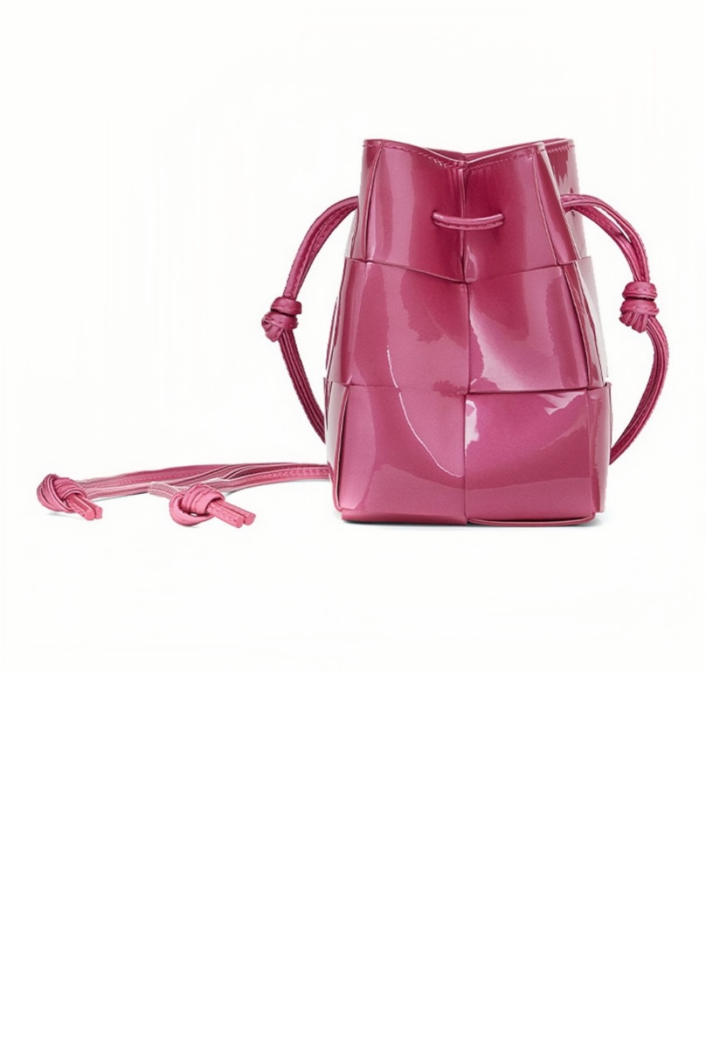 미러급레플리카사이트 | 명품레플리카 전문 쇼핑몰  | 퍼스트원 - 카세트 미니 크로스바디 버킷백 680217 > 보테가베네타