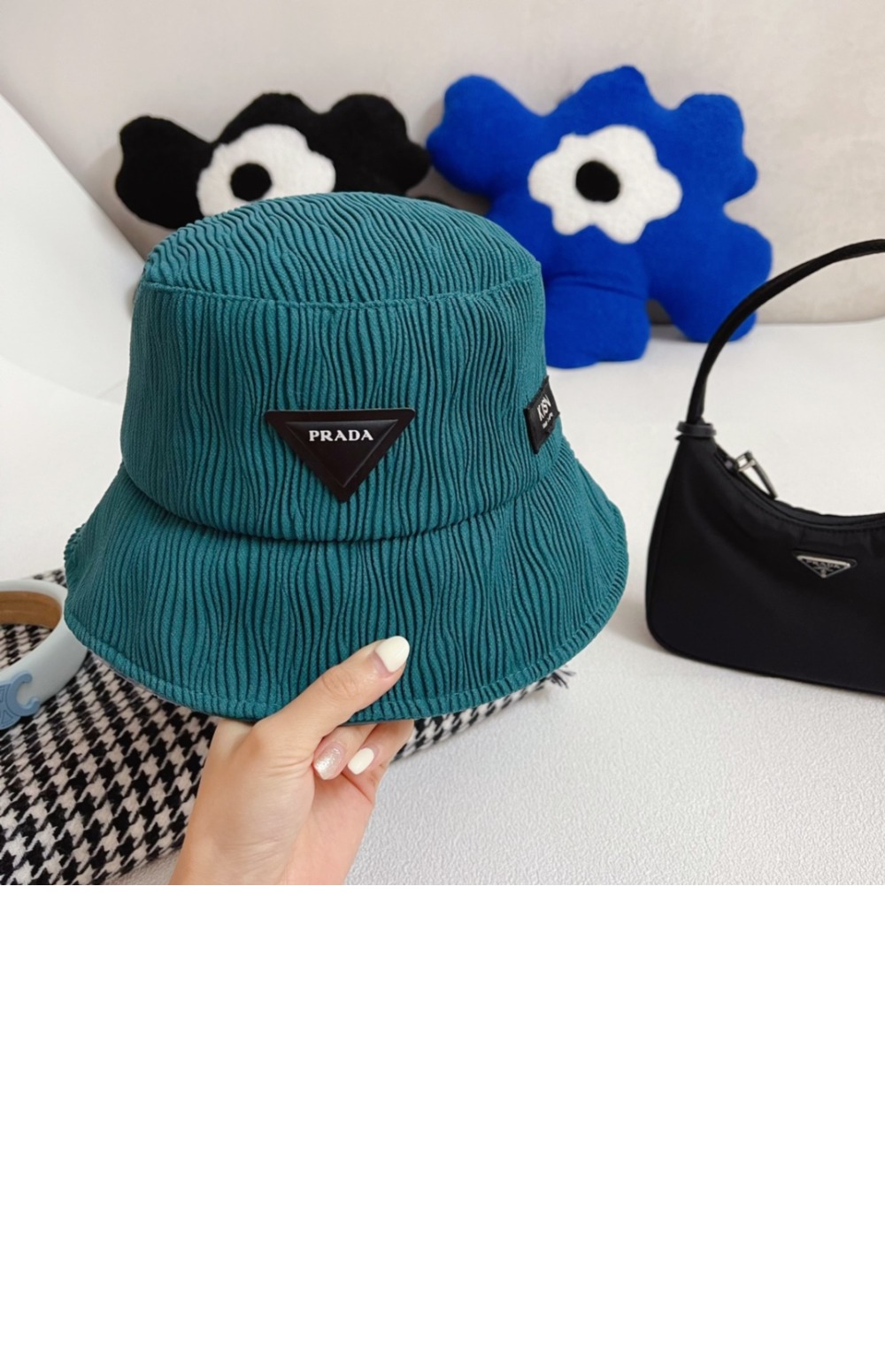 미러급레플리카사이트 | 명품레플리카 전문 쇼핑몰  | 퍼스트원 - 벙거지 2HC483 > 프라다