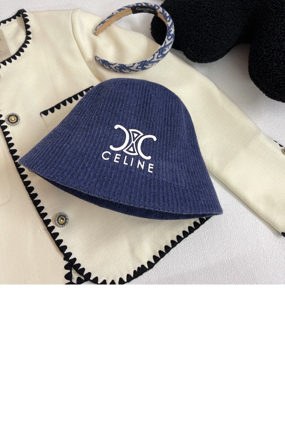 미러급레플리카사이트 | 명품레플리카 전문 쇼핑몰  | 퍼스트원 - 니트 벙거지 2AT341 > 셀린느