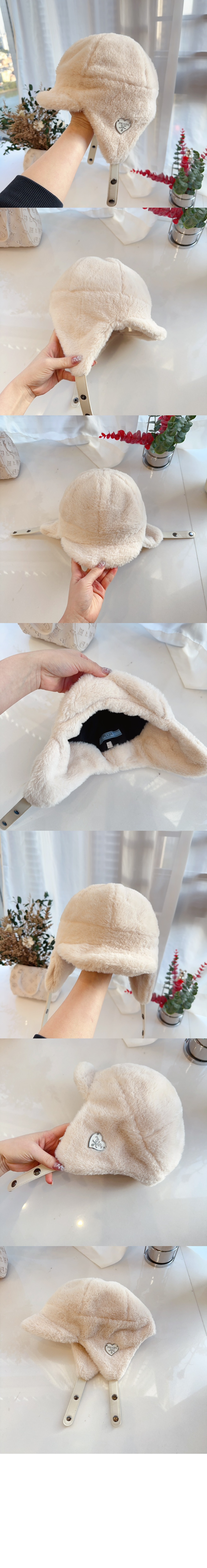 미러급레플리카사이트 | 명품레플리카 전문 쇼핑몰  | 퍼스트원 - 귀달이 양모 모자 2HC642 > 프라다