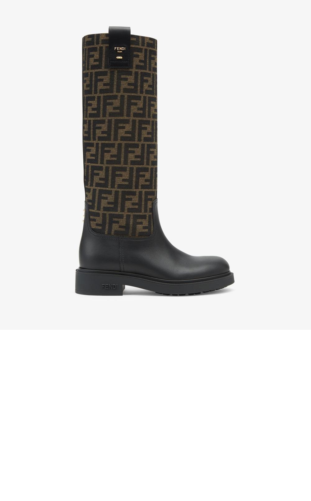 미러급레플리카사이트 | 명품레플리카 전문 쇼핑몰  | 퍼스트원 - 가죽과 패브릭 부츠 8W8574 > 펜디