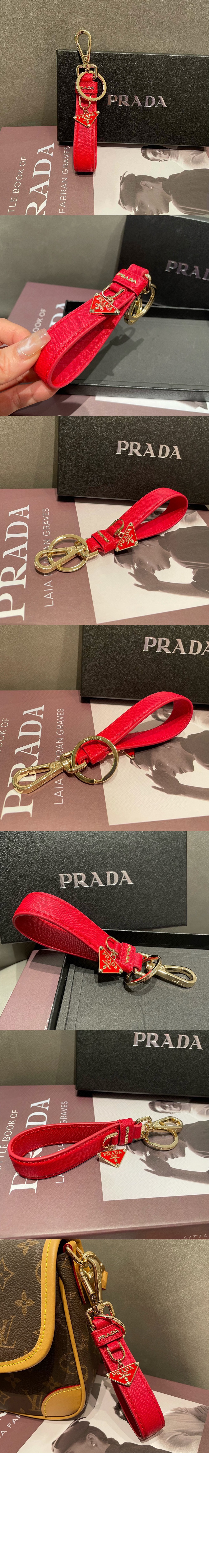 미러급레플리카사이트 | 명품레플리카 전문 쇼핑몰  | 퍼스트원 - 나파 가죽 키링 1PP14 > 프라다