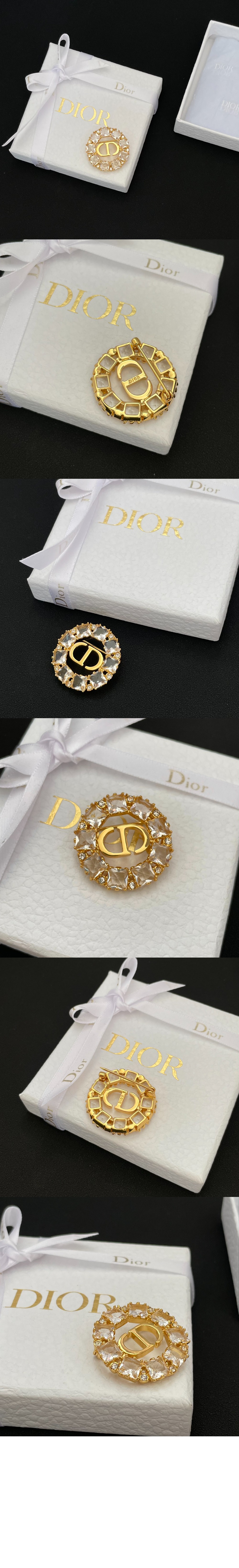 미러급레플리카사이트 | 명품레플리카 전문 쇼핑몰  | 퍼스트원 - Petit CD 브로치 V0934 > 디올