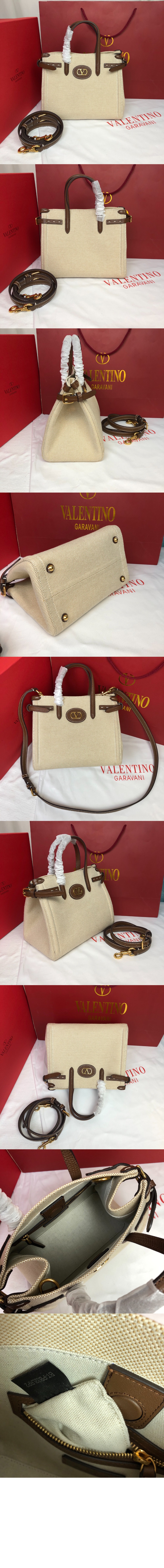 미러급레플리카사이트 | 명품레플리카 전문 쇼핑몰  | 퍼스트원 - 가라바니 앙티브 카룽 디테일 캔버스 스몰 쇼퍼백 > 발렌티노