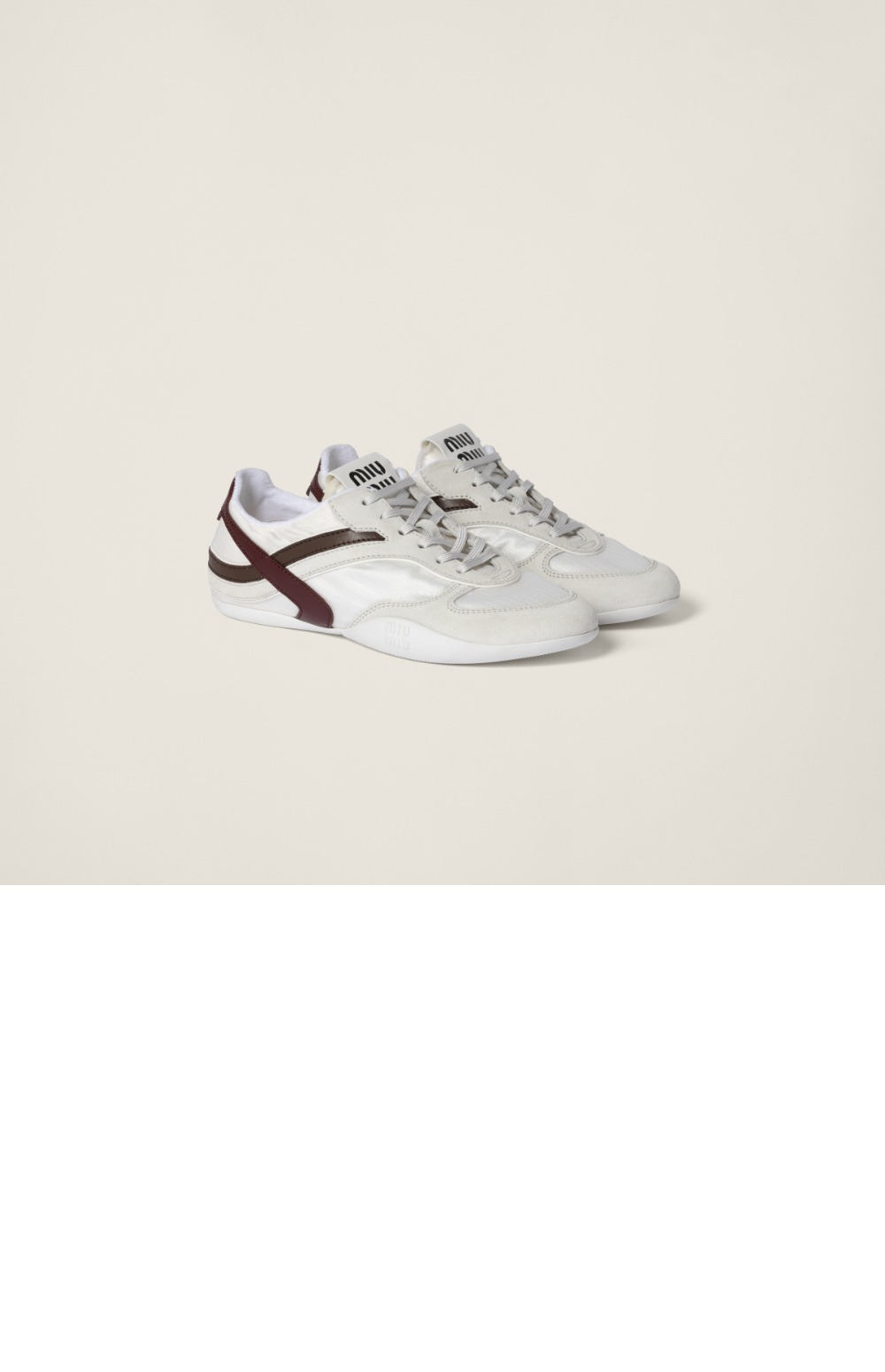 미러급레플리카사이트 | 명품레플리카 전문 쇼핑몰  | 퍼스트원 - 김나지움 기능성 소재 및 스웨이드 스니커즈 5E428E > 미우미우