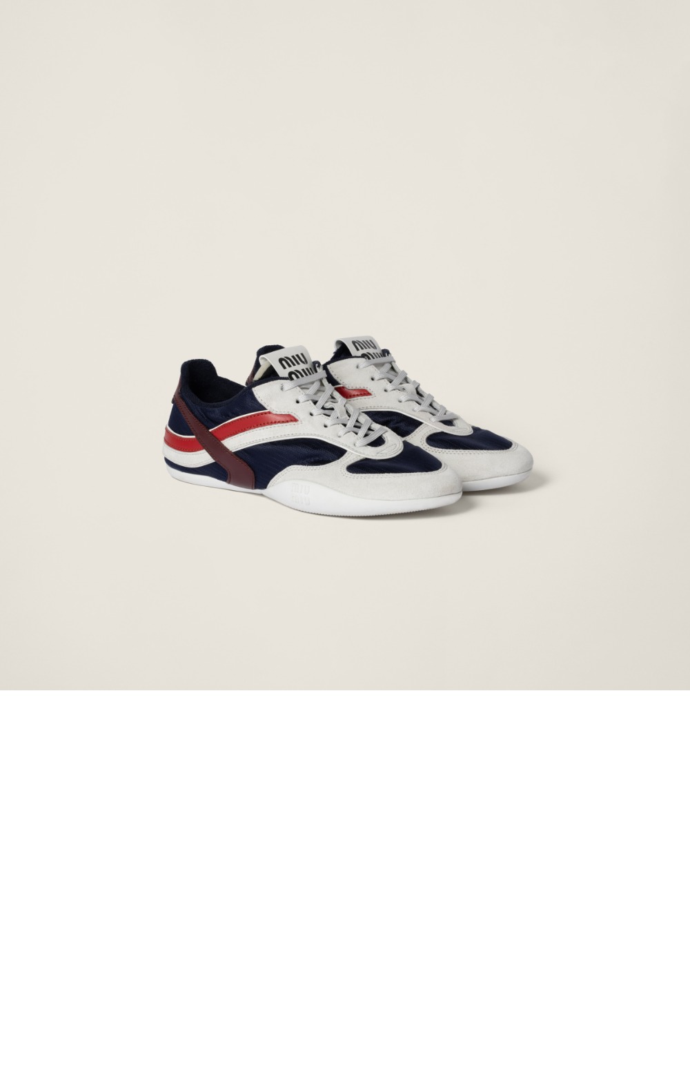 미러급레플리카사이트 | 명품레플리카 전문 쇼핑몰  | 퍼스트원 - 김나지움 기능성 소재 및 스웨이드 스니커즈 5E428E > 미우미우