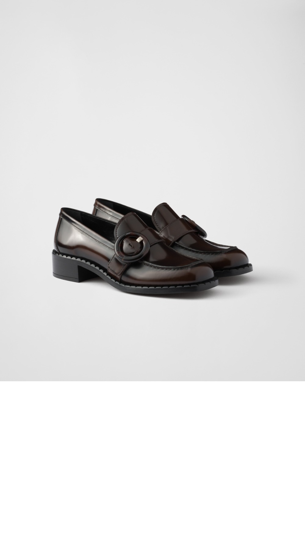 미러급레플리카사이트 | 명품레플리카 전문 쇼핑몰  | 퍼스트원 - 브러쉬드 가죽 로퍼 1D979N > 프라다