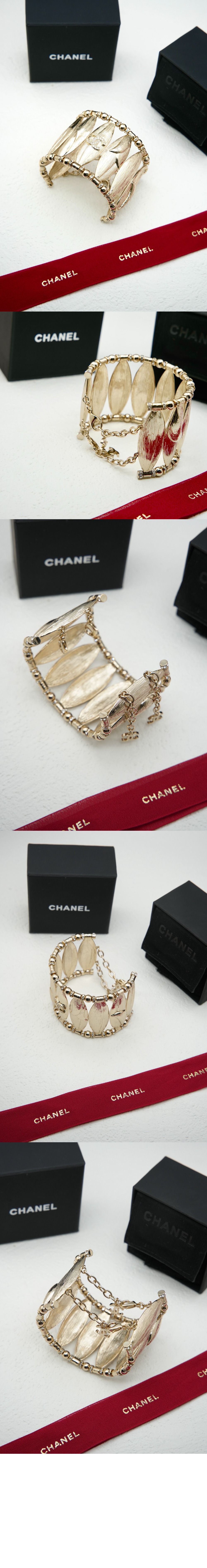 미러급레플리카사이트 | 명품레플리카 전문 쇼핑몰  | 퍼스트원 - 커프 ABF852 > 샤넬