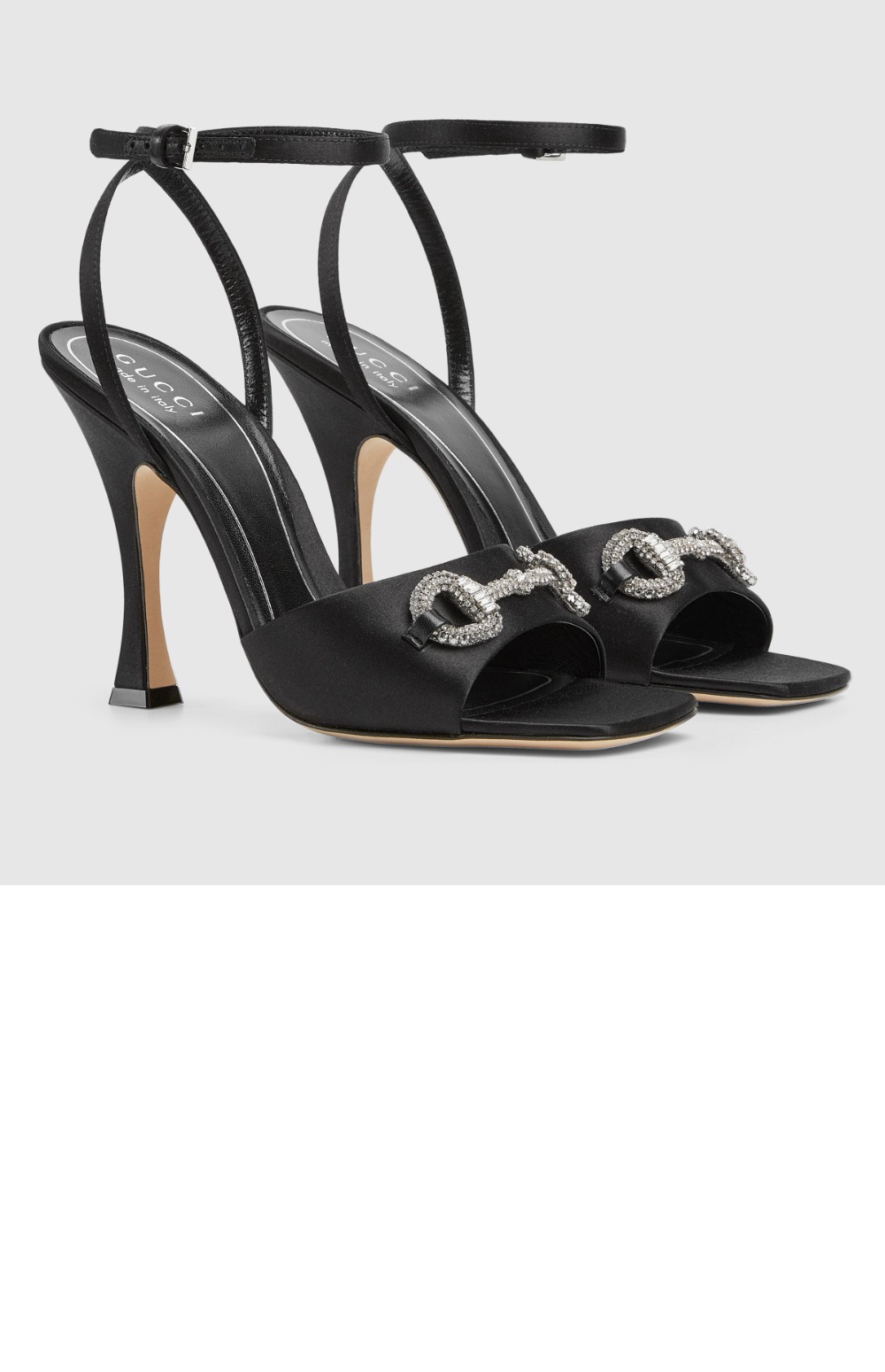 미러급레플리카사이트 | 명품레플리카 전문 쇼핑몰  | 퍼스트원 - 크리스탈 호스빗 장식이 있는 샌들 834344 > 구찌