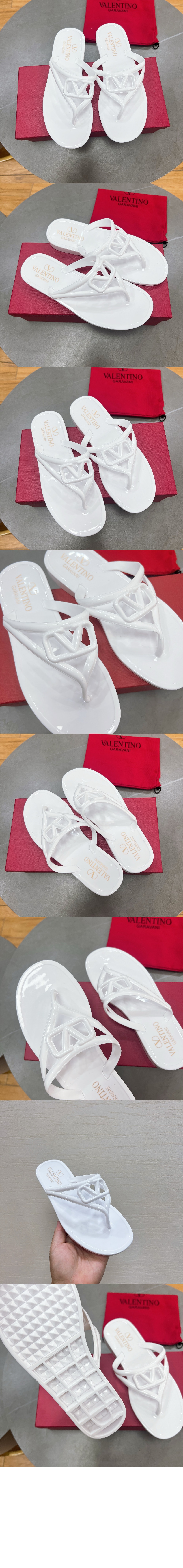 미러급레플리카사이트 | 명품레플리카 전문 쇼핑몰  | 퍼스트원 - 시그니처 러버 샌들 > 발렌티노