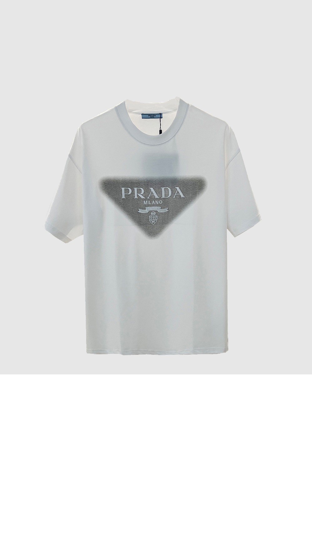 미러급레플리카사이트 | 명품레플리카 전문 쇼핑몰  | 퍼스트원 - 로고 프린트 반팔 > 프라다