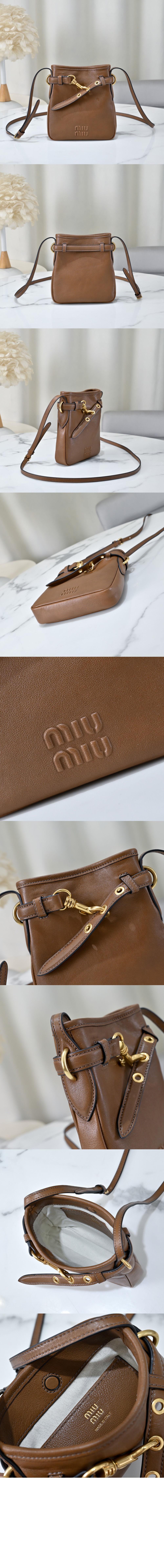 미러급레플리카사이트 | 명품레플리카 전문 쇼핑몰  | 퍼스트원 - 나파 가죽 파우치 5NR461 > 미우미우