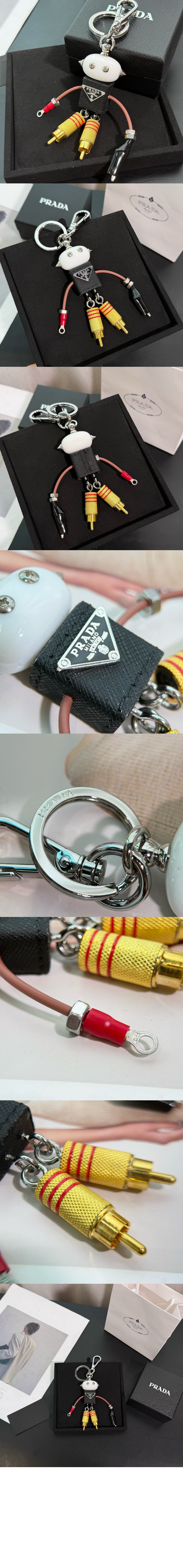 미러급레플리카사이트 | 명품레플리카 전문 쇼핑몰  | 퍼스트원 - Robot 사피아노 가죽 백 참 1TR097 > 프라다