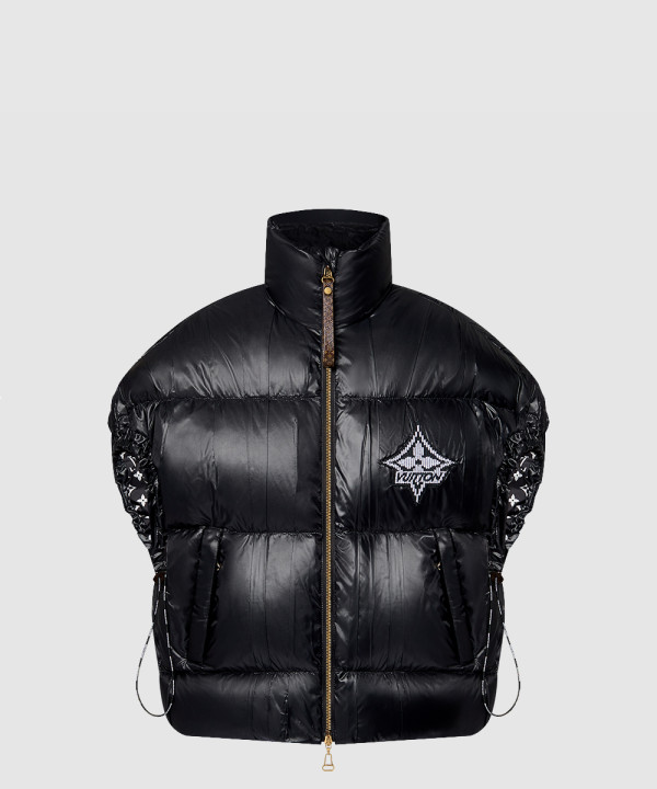 드로스트링 디테일 테크니컬 푸퍼 질레