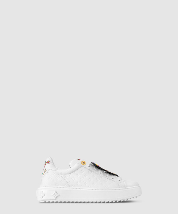 지금 한 분이 진행을 하고 계십니다.