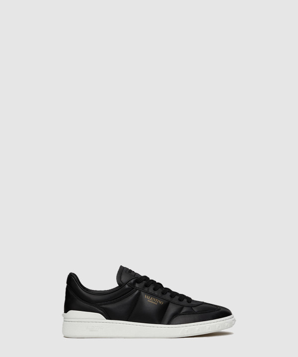 업빌리지 스니커즈