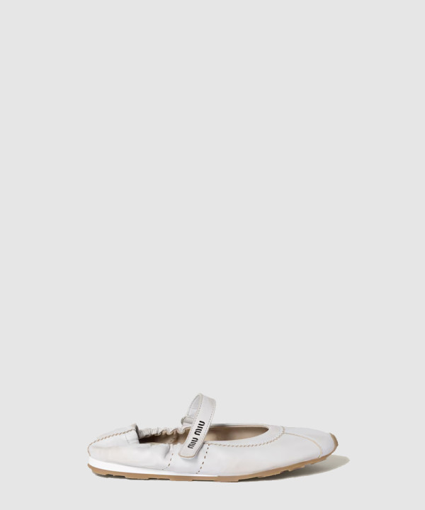 블리치드 나파 가죽 발레리나 5F370E