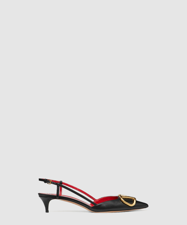 송아지 가죽 브이로고 시그니처 슬링백 펌프스