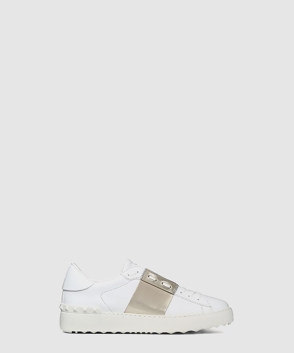 메탈릭 밴드 디테일 오픈 스니커즈