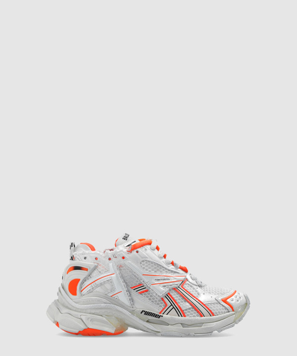 러너 스니커즈 677402